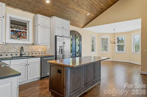 179 Serenity Ridge Trail Asheville NC 28804