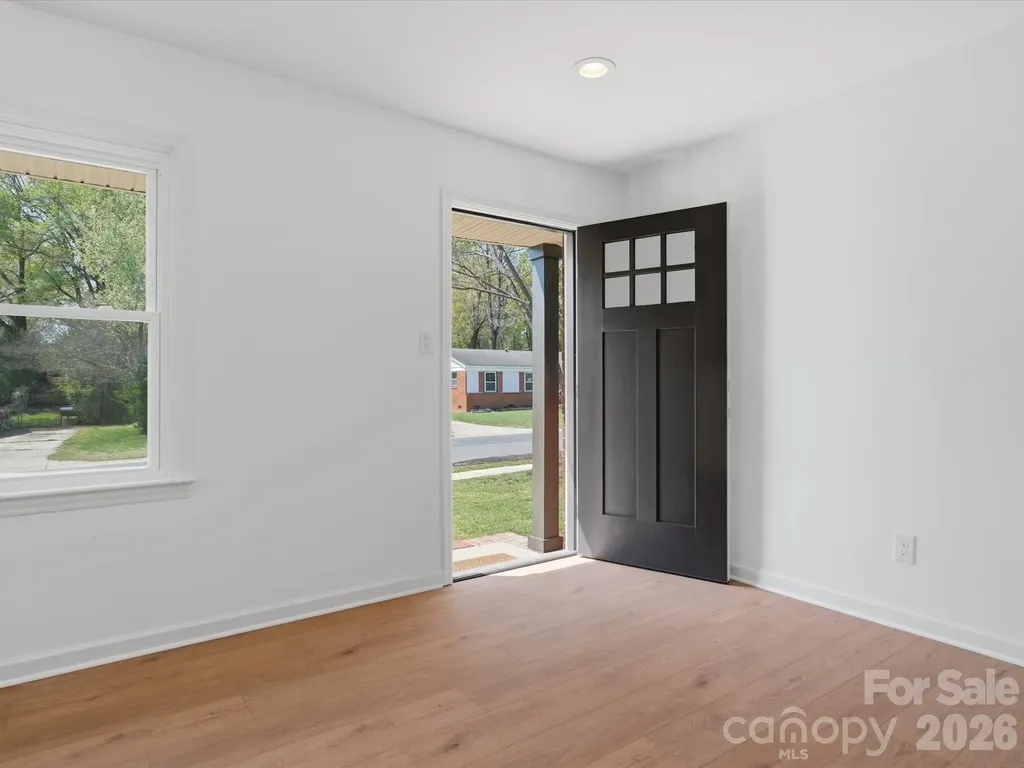 4946 Morgan Street Charlotte NC 28208