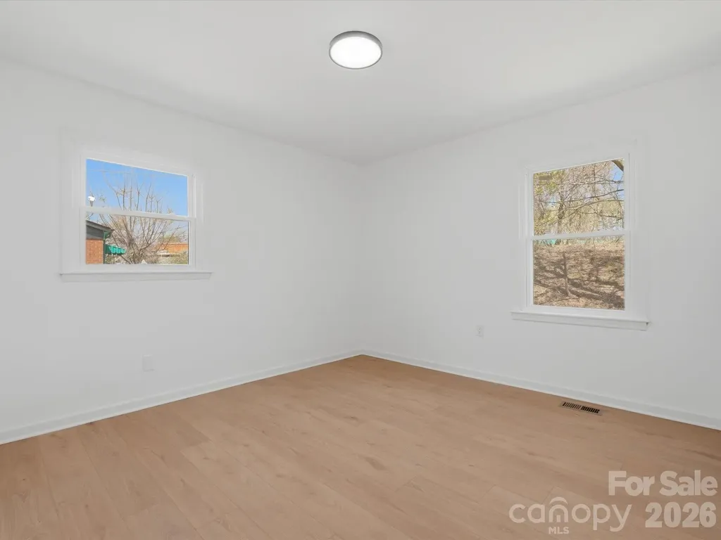 4946 Morgan Street Charlotte NC 28208