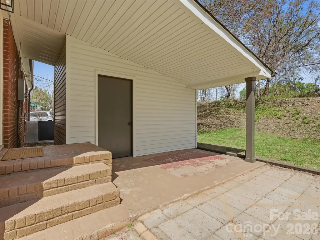 4946 Morgan Street Charlotte NC 28208