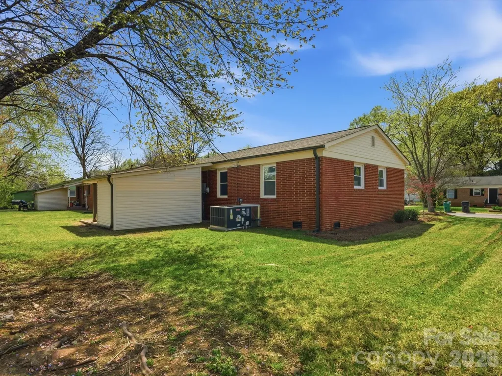 4946 Morgan Street Charlotte NC 28208