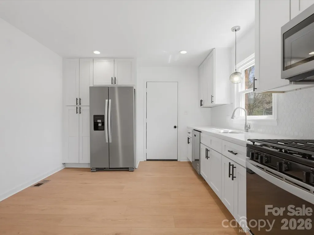 4946 Morgan Street Charlotte NC 28208