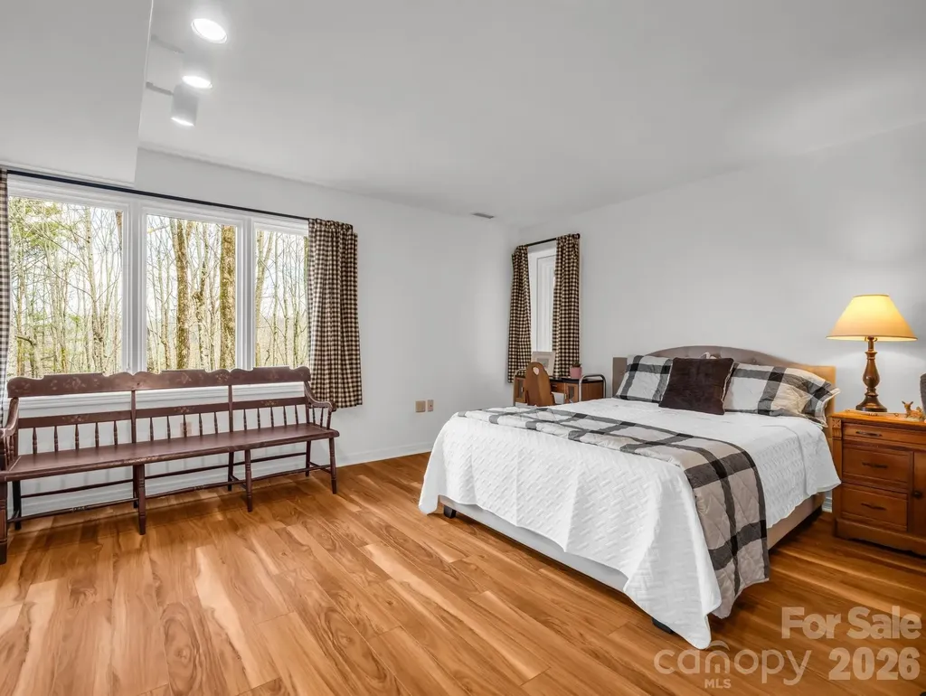 209 Walnut Ridge Road Brevard NC 28712
