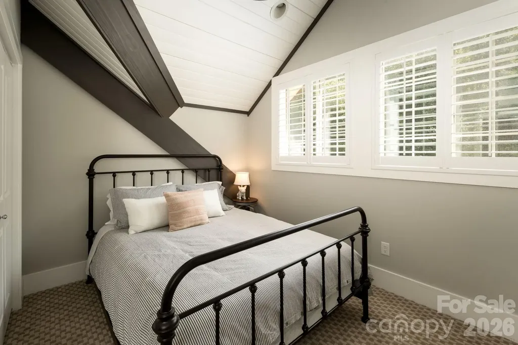 20 Waterford Lakes Drive Fletcher NC 28732