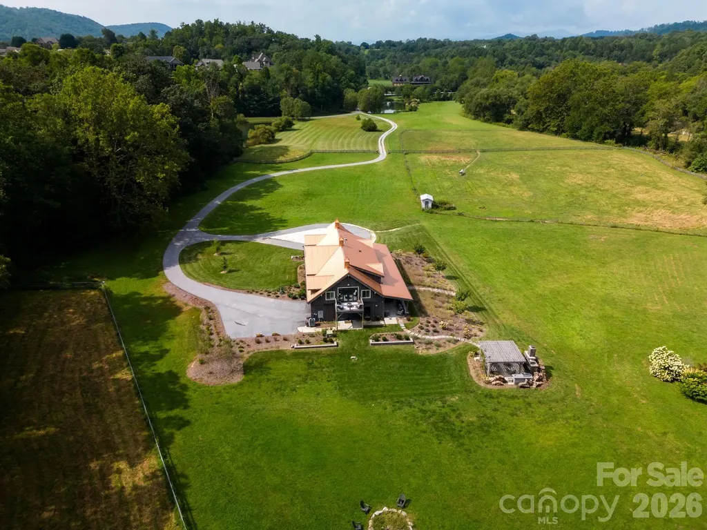 20 Waterford Lakes Drive Fletcher NC 28732