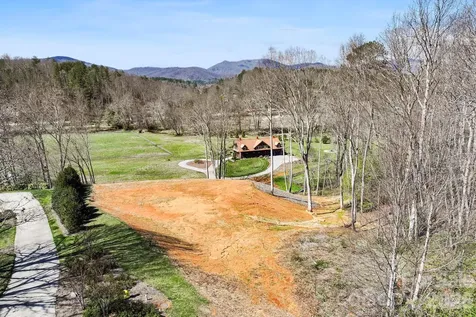 20 Waterford Lakes Drive Fletcher NC 28732