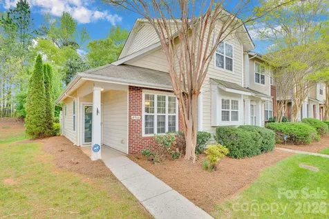 4966 Sunset Ridge Court Charlotte NC 28269