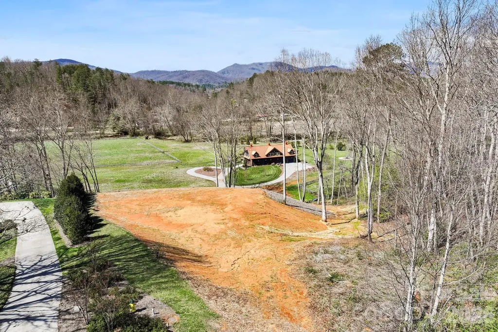 27 Falling Star Court Fletcher NC 28732