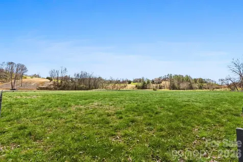 27 Falling Star Court Fletcher NC 28732