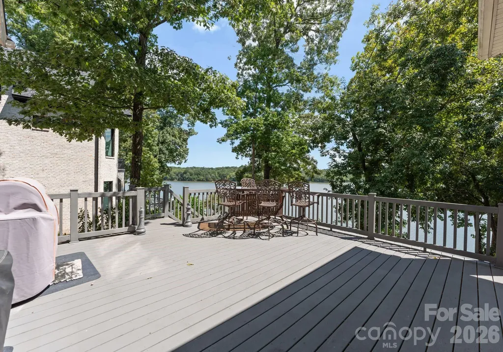 3251 Lake Pointe Drive Belmont NC 28012