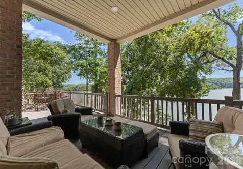 3251 Lake Pointe Drive Belmont NC 28012