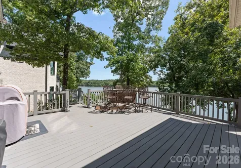 3251 Lake Pointe Drive Belmont NC 28012