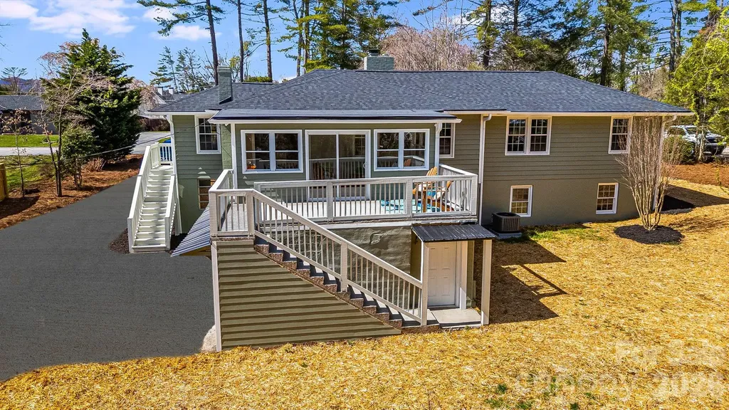 107 Balsam Road Hendersonville NC 28792