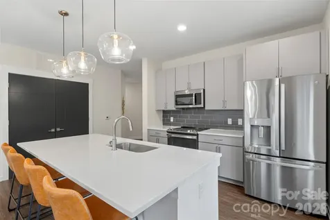 3630 N Davidson Street Charlotte NC 28205