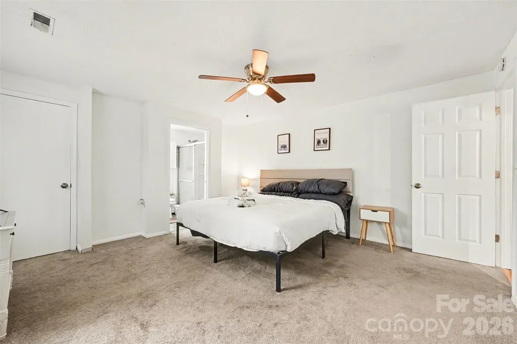 9815 Meringue Place Charlotte NC 28270