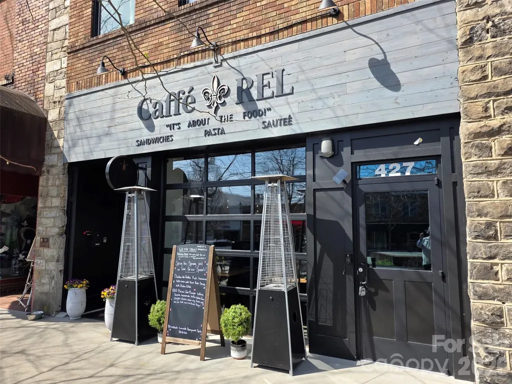 425 N Main Street Hendersonville NC 28792