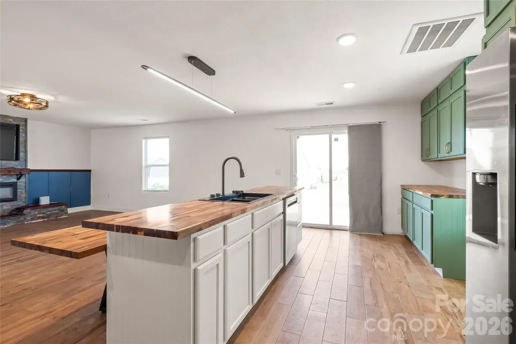 1232 Phifer Road Kings Mountain NC 28086