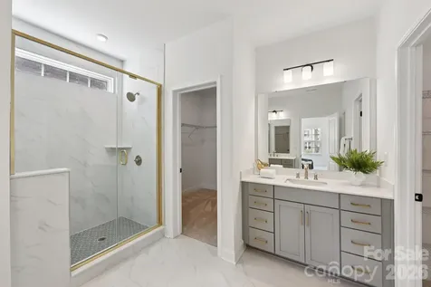 7422 Westrow Avenue Charlotte NC 28278