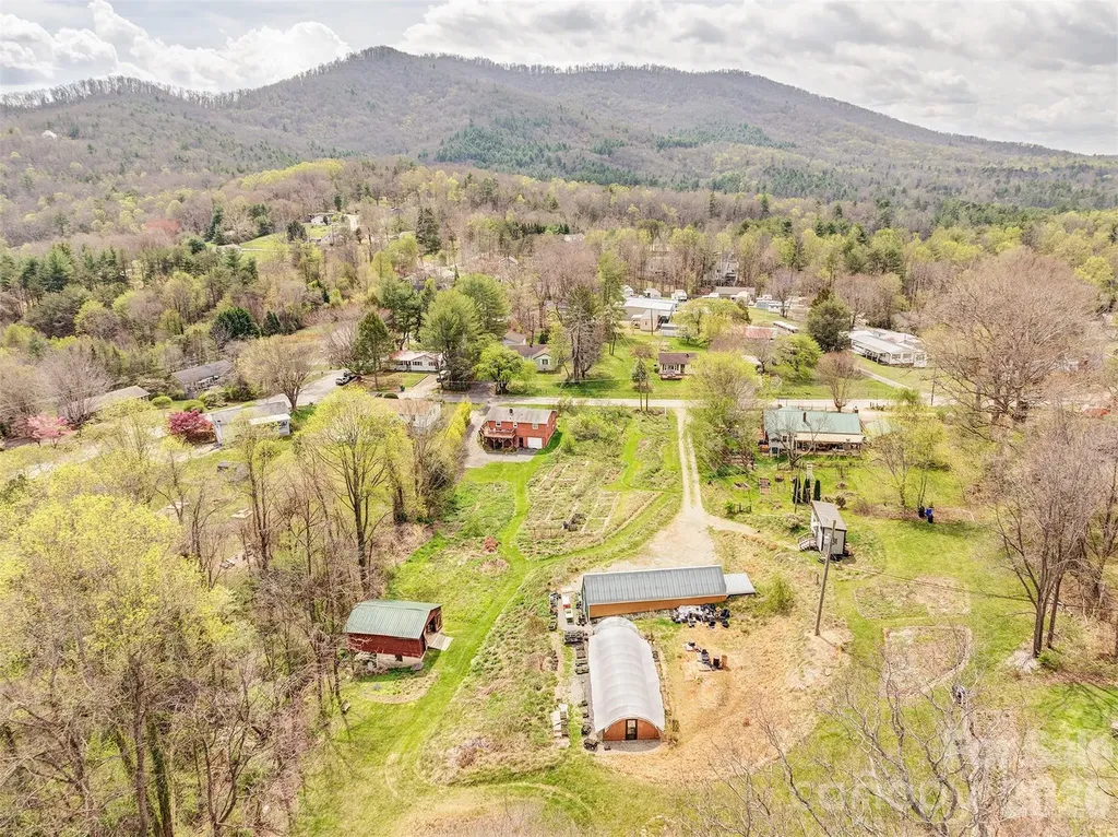 Asheville NC, 437 Onteora Boulevard