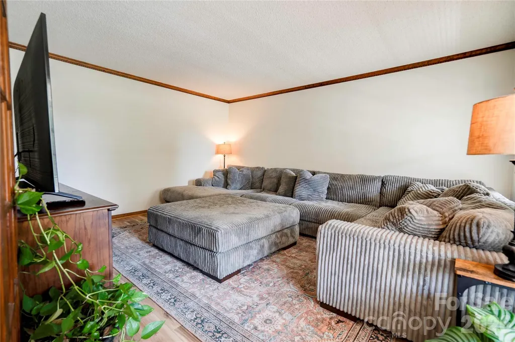 203 Carolina Drive Cherryville NC 28021