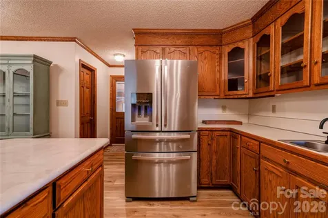 203 Carolina Drive Cherryville NC 28021