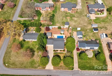 203 Carolina Drive Cherryville NC 28021