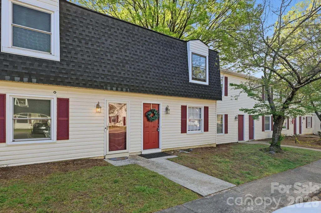 2220 Yorkhills Drive Charlotte NC 28217