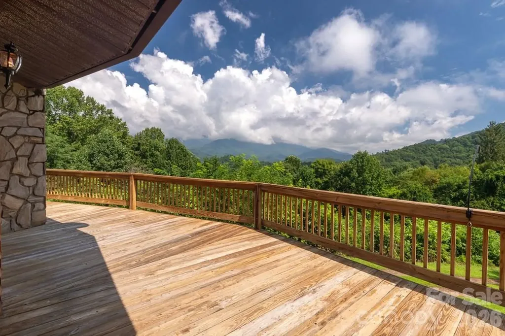 417 Quiet Forest Lane Sylva NC 28779