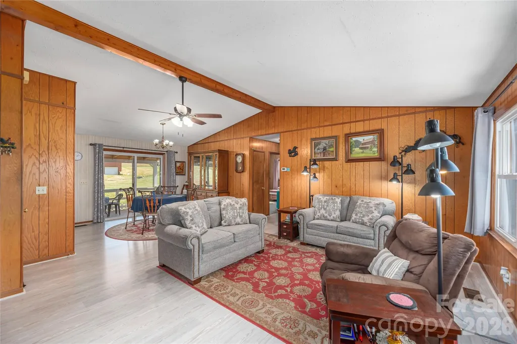 40 Warner Road Canton NC 28716