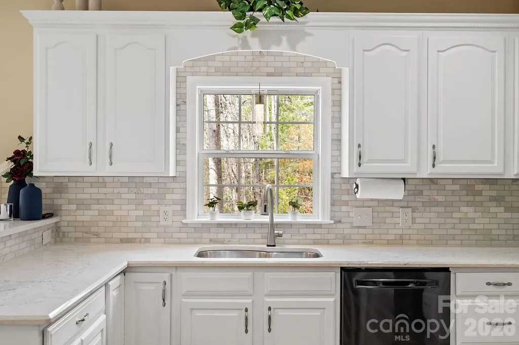 36 Ivy Cove Road Fairview NC 28730