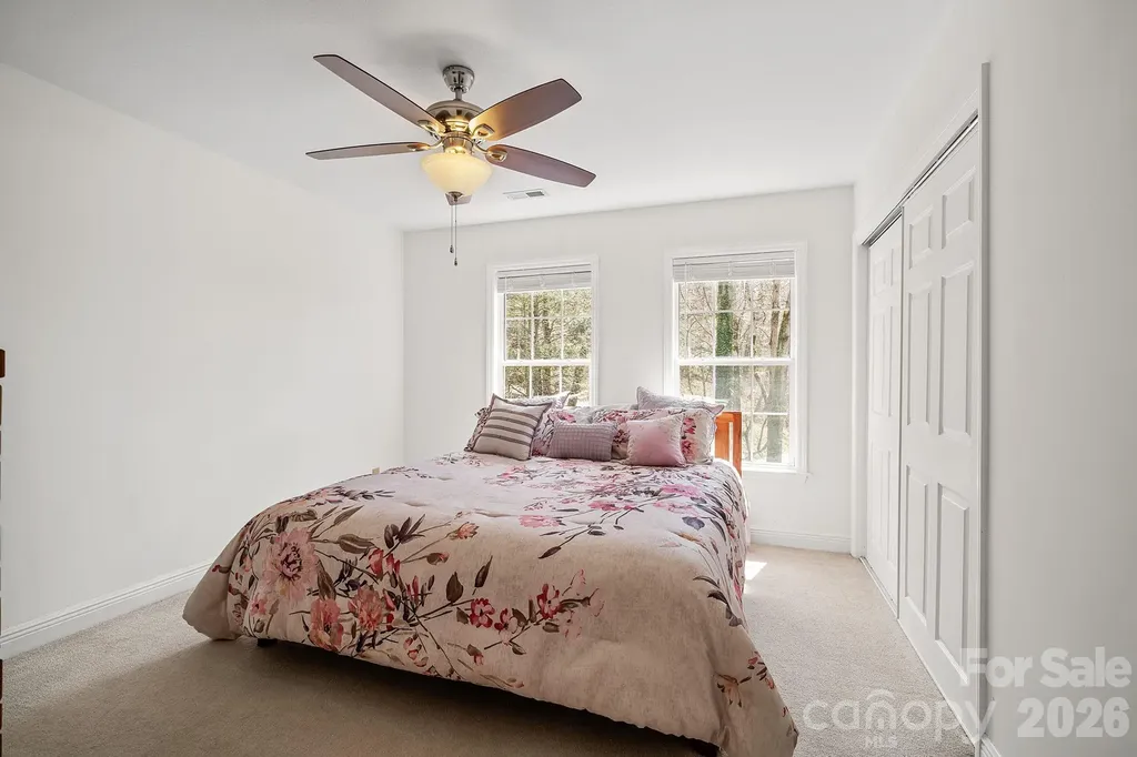 36 Ivy Cove Road Fairview NC 28730
