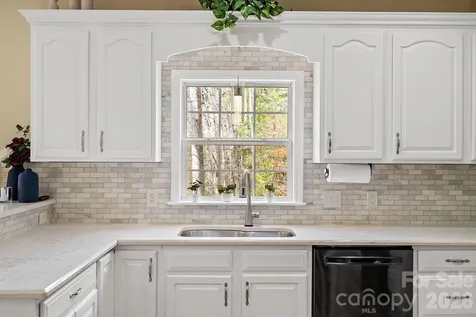 36 Ivy Cove Road Fairview NC 28730