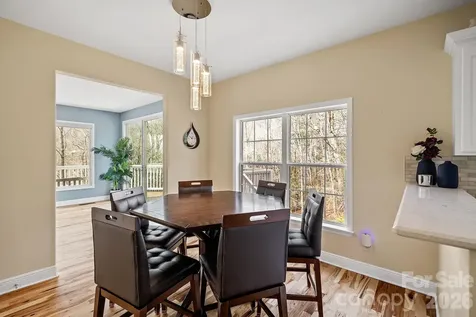 36 Ivy Cove Road Fairview NC 28730