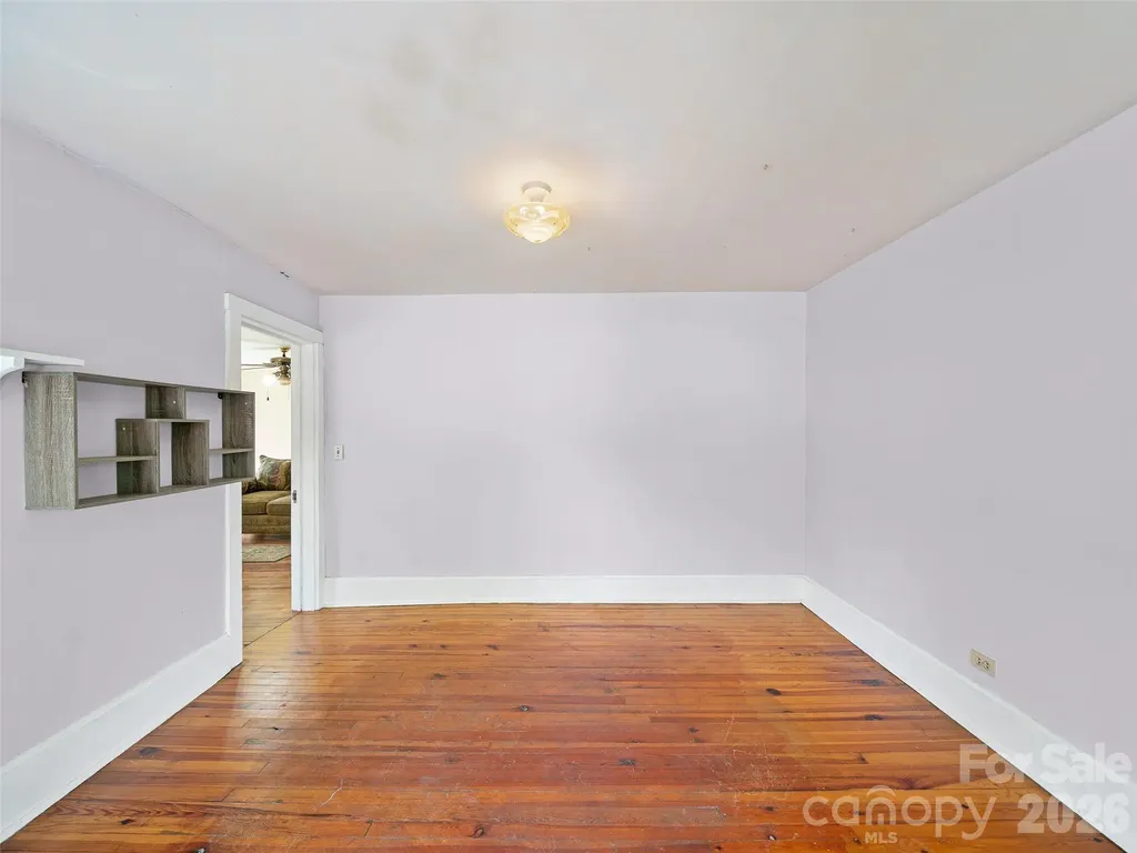 309 Hillside Drive Burnsville NC 28714