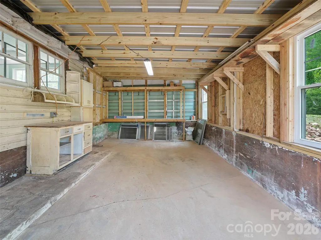 309 Hillside Drive Burnsville NC 28714