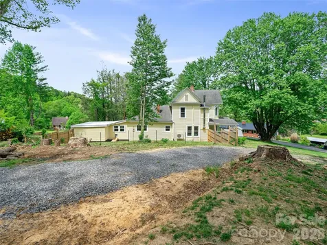 309 Hillside Drive Burnsville NC 28714