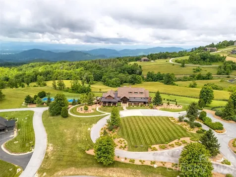 189 Dancing Bear Drive Hendersonville NC 28792
