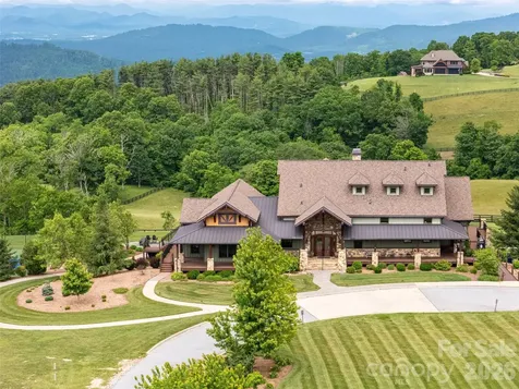 189 Dancing Bear Drive Hendersonville NC 28792