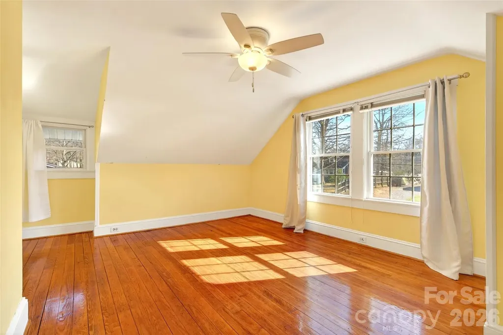 109 Eastwood Avenue Swannanoa NC 28778