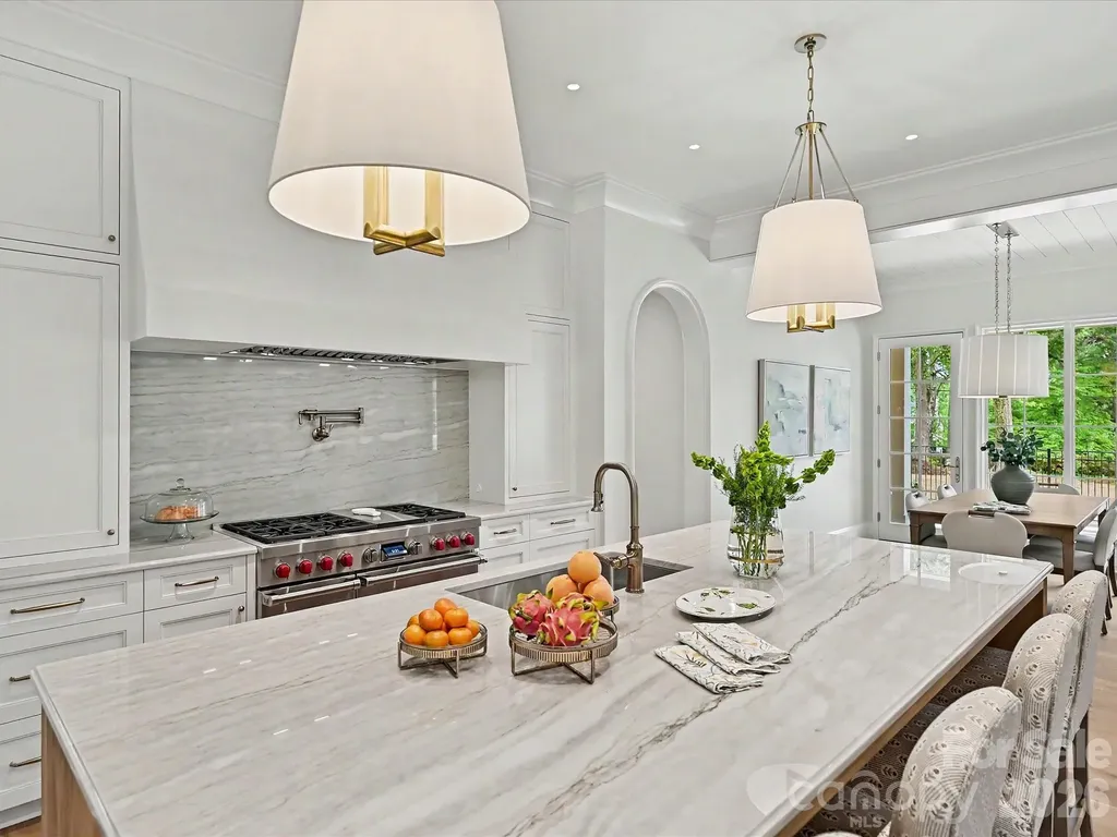 3701 Pelham Lane Charlotte NC 28211