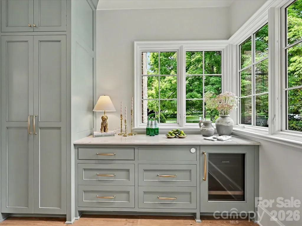 3701 Pelham Lane Charlotte NC 28211