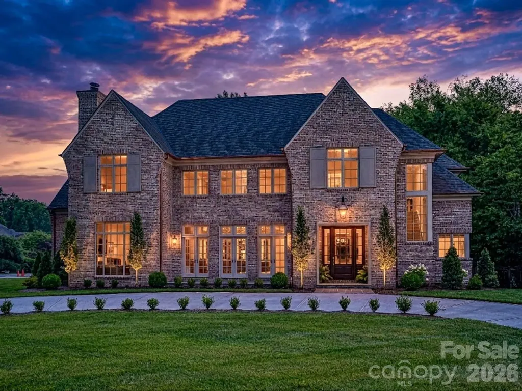 3701 Pelham Lane Charlotte NC 28211