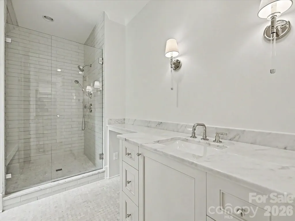 3701 Pelham Lane Charlotte NC 28211