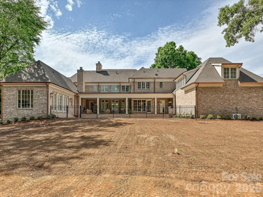 3701 Pelham Lane Charlotte NC 28211