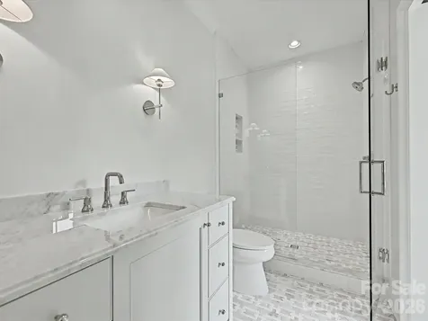 3701 Pelham Lane Charlotte NC 28211
