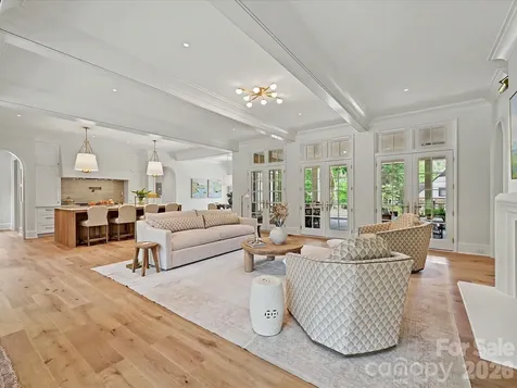 3701 Pelham Lane Charlotte NC 28211