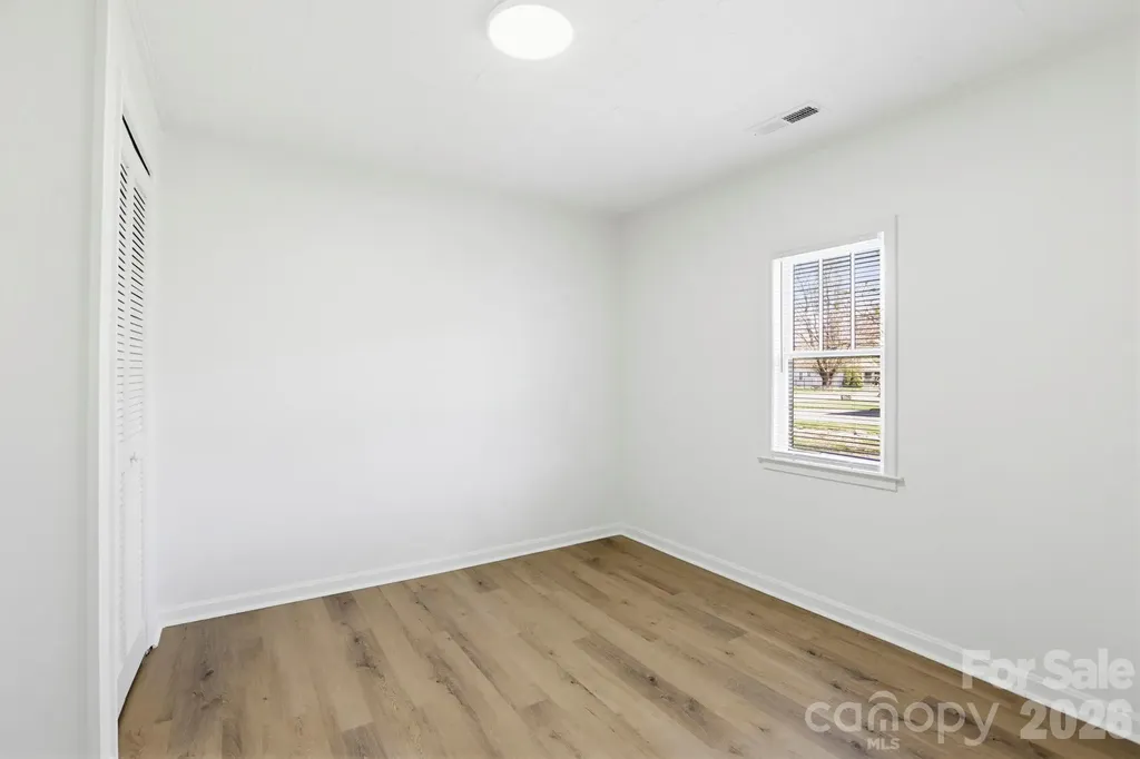 26 Francis Street Waynesville NC 28786