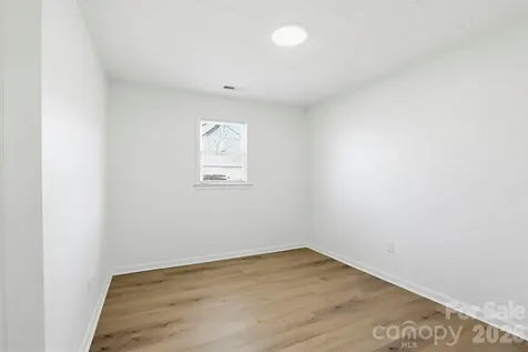 26 Francis Street Waynesville NC 28786