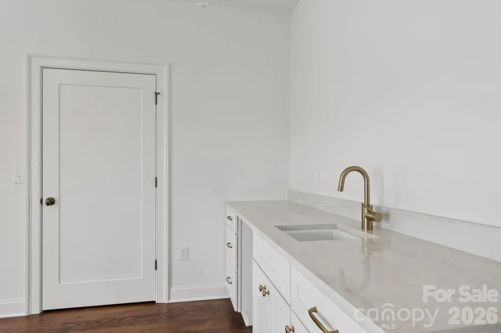 444 Hunter Lane Charlotte NC 28211