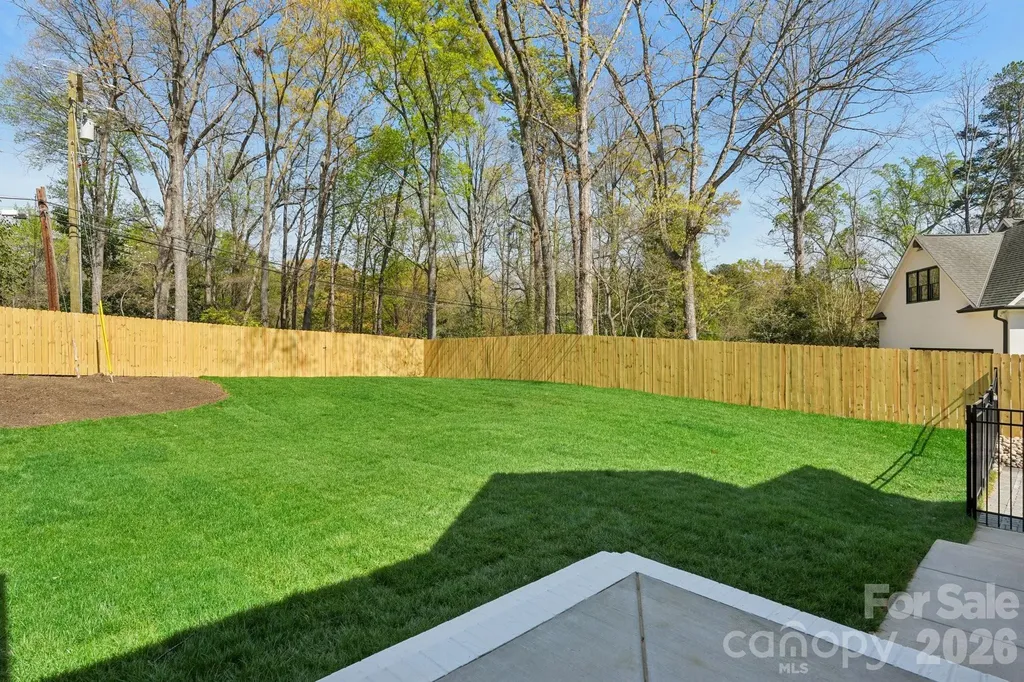 444 Hunter Lane Charlotte NC 28211